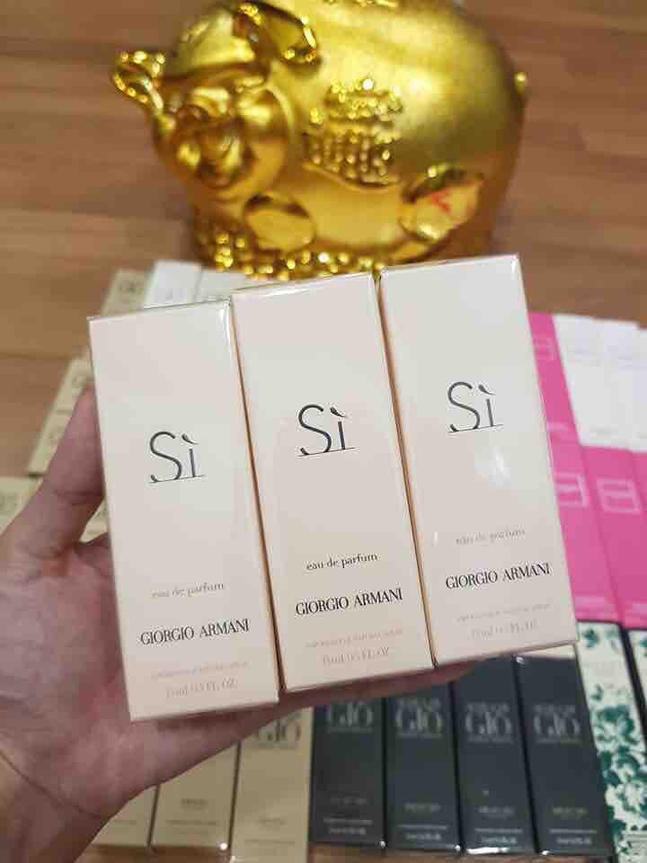Nước hoa Giorgio Armani Sì Eau de Parfum 15ml (fullbox)