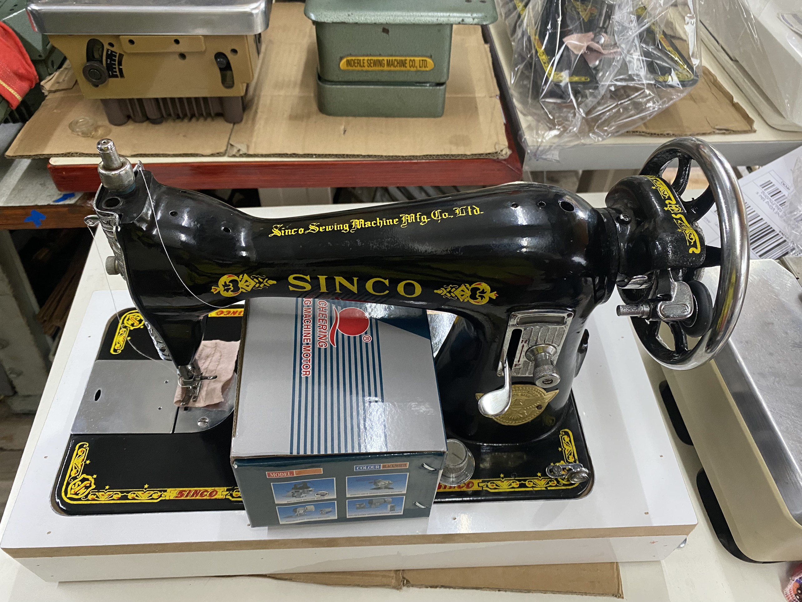 [HCM]MÁY MAY GIA ĐÌNH SINCO ĐỒNG HỒ CỔ ĐIỂN NHẬT