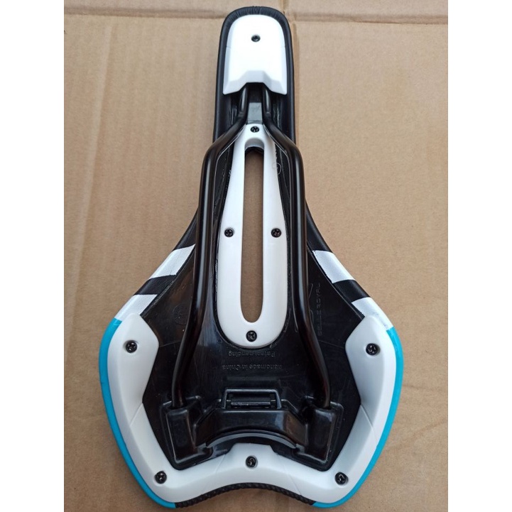[FREESHIP MAX] Yên XE ĐẠP GIANT có rãnh êm . [ Hàng Chính Hãng ] .