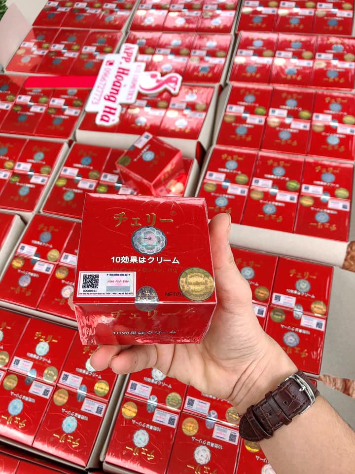 KEM FACE HOA ANH ĐÀO NHẬT BẢN