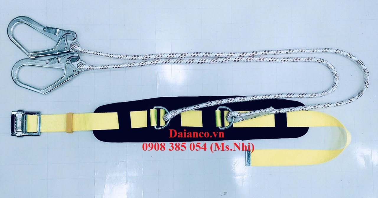 Dây đai nịt bụng 2 móc thép có miếng đệm ở dây nịt bụng