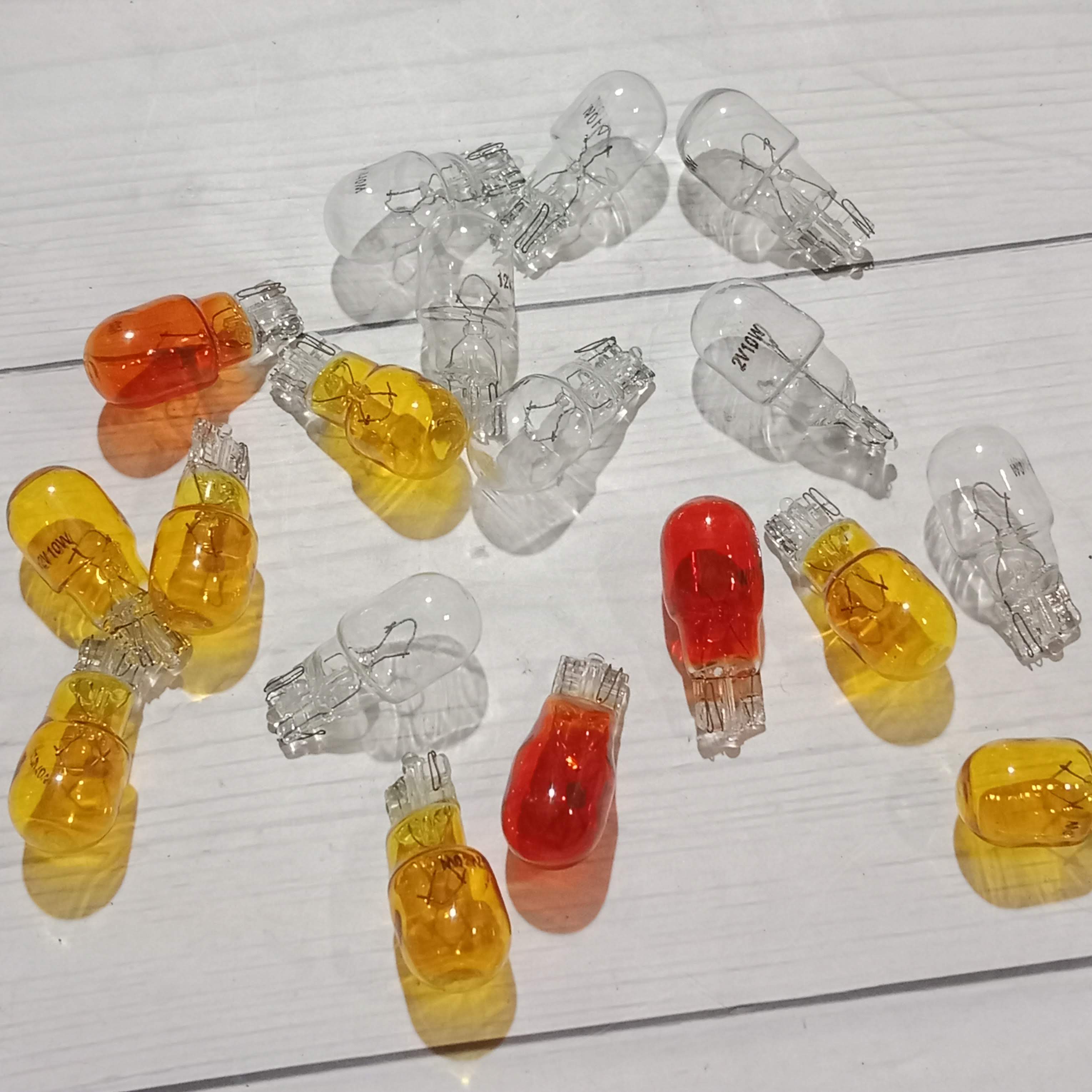 Set 4 cái bóng xi nhan xe máy / đèn xi nhan / Bóng 12v 10w T10 / bóng xi nhan T10