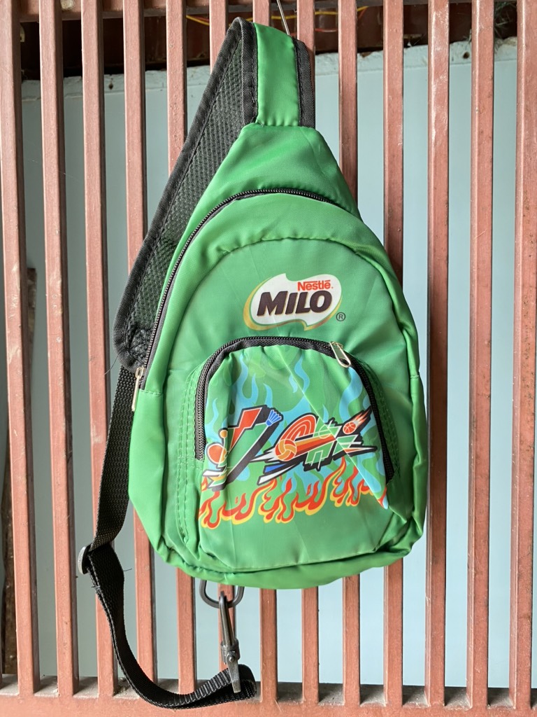 Túi đeo chéo milo năng động mẫu mới 2022