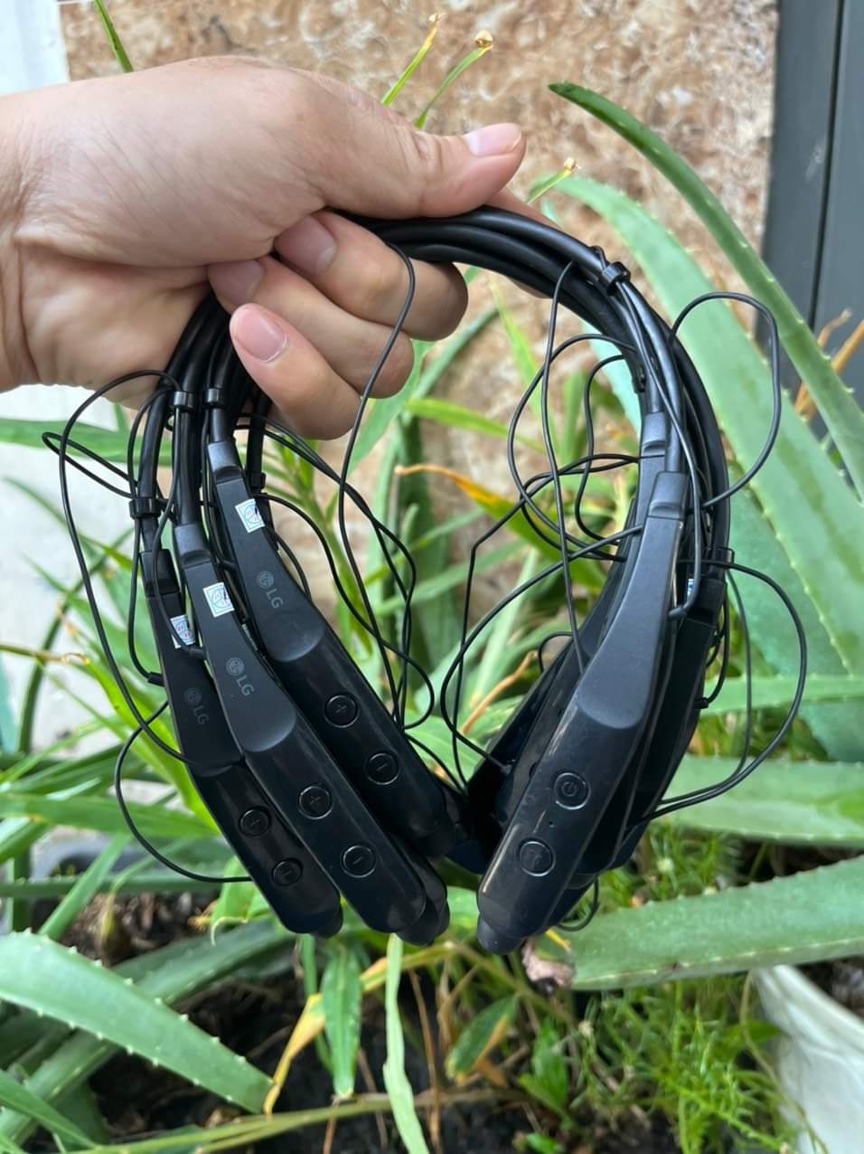 Tai nghe không dây Bluetooth LG HBS-510 Đã Sử Dụng