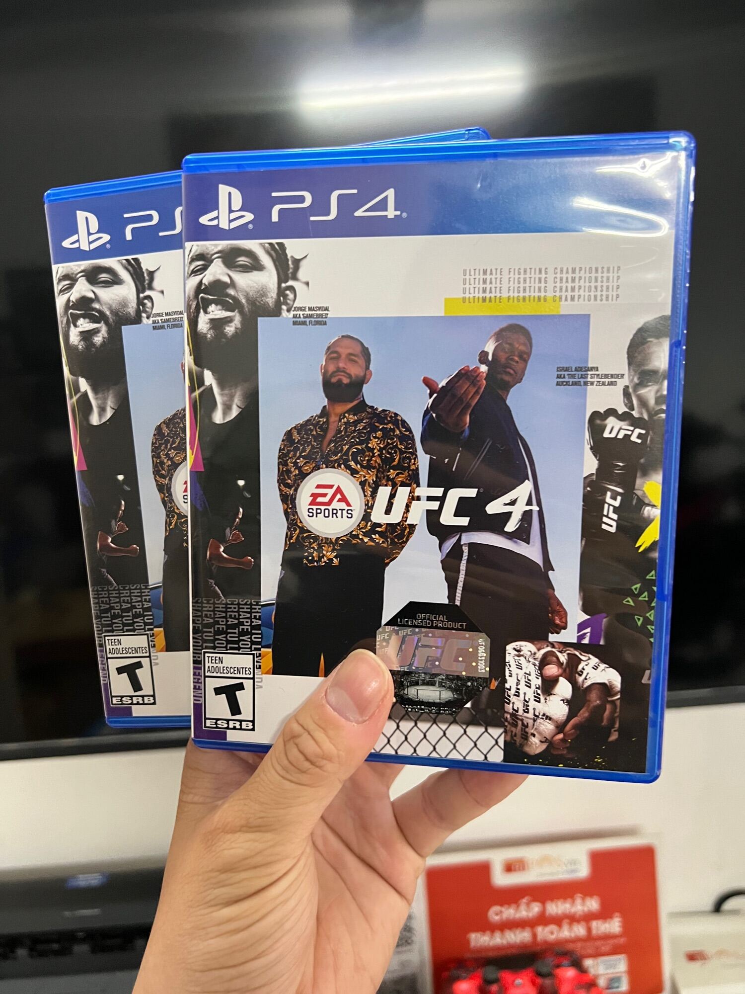 Đĩa chơi game PS4: UFC 4