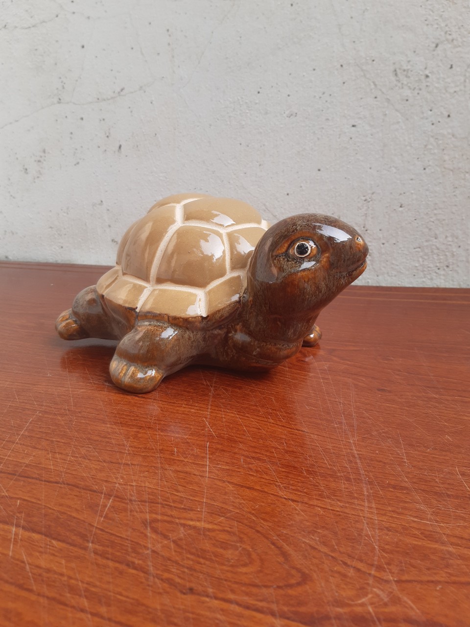 Gốm sứ rùa con men vàng cao 15 cm