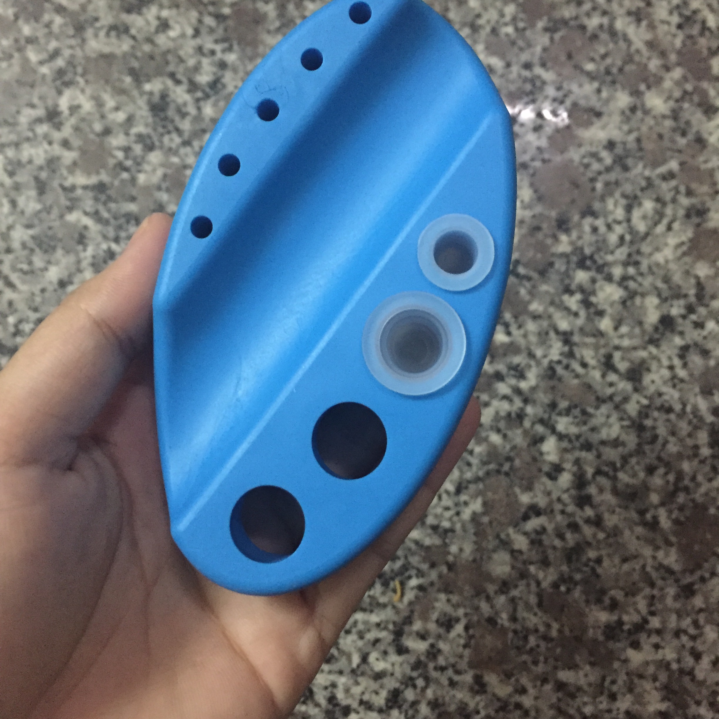 ĐẾ SILICON ĐỰNG MÁY, HŨ MỰC TRONG XĂM THẨM MỸ
