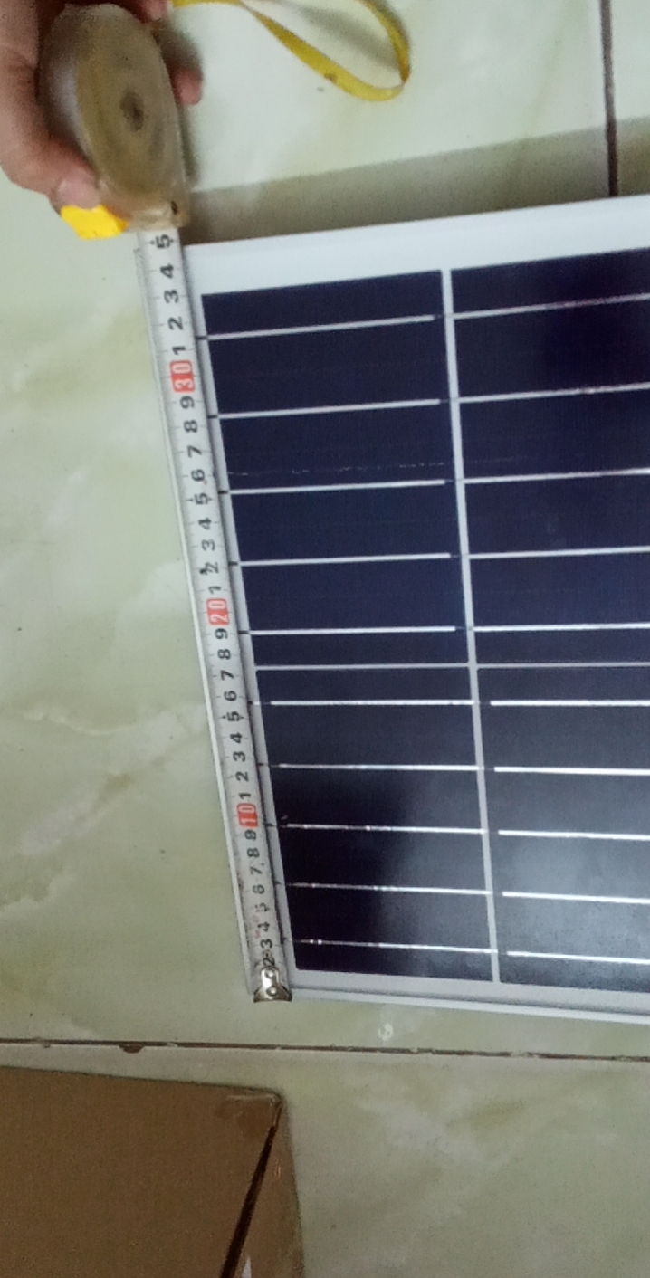 [HCM]Đèn pha năng lượng mặt trời 400W