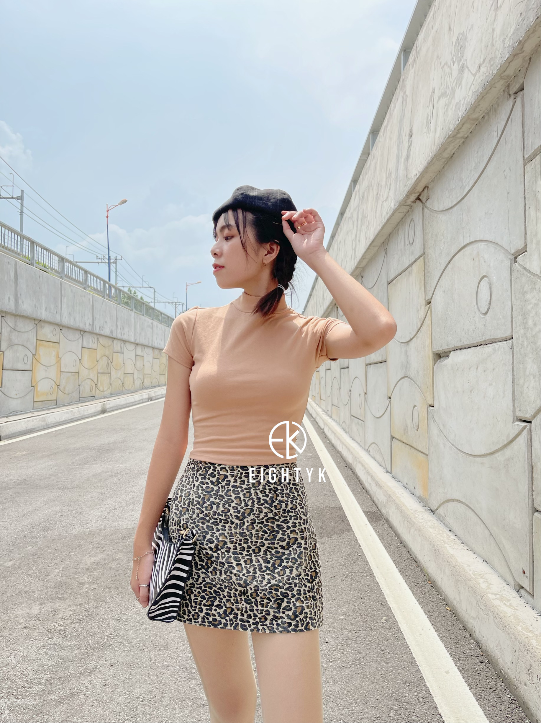 [EIGHTYK] Áo Croptop Tay Ngắn Cổ Lọ Cotton