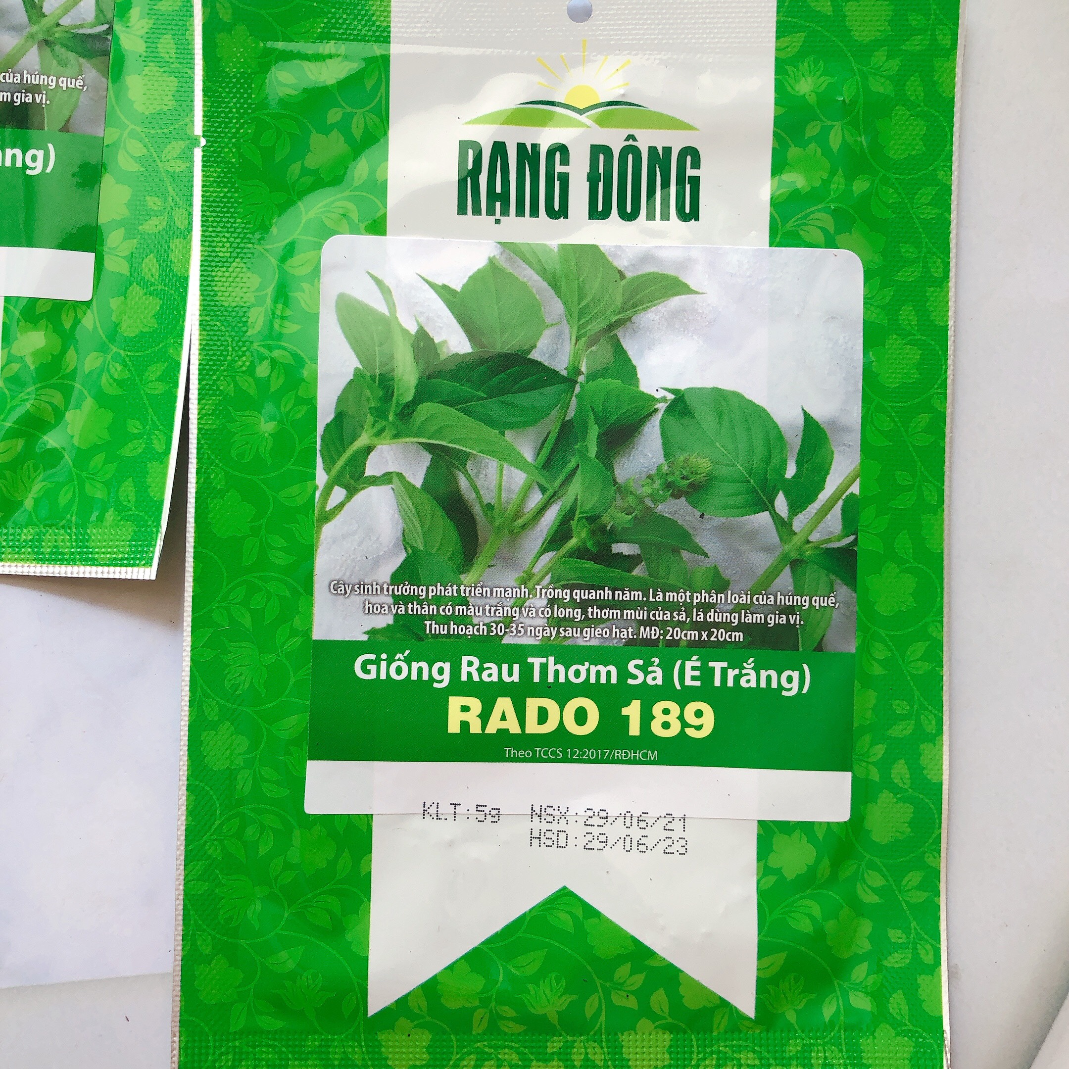[HCM]Hạt giống rau thơm sả (é trắng) Rado 189 gói 2gr