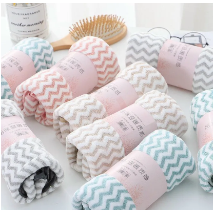 Khăn mặt cao cấp kích thước 30x50cm (Màu ngẫu nhiên - khăn kẻ ngang)