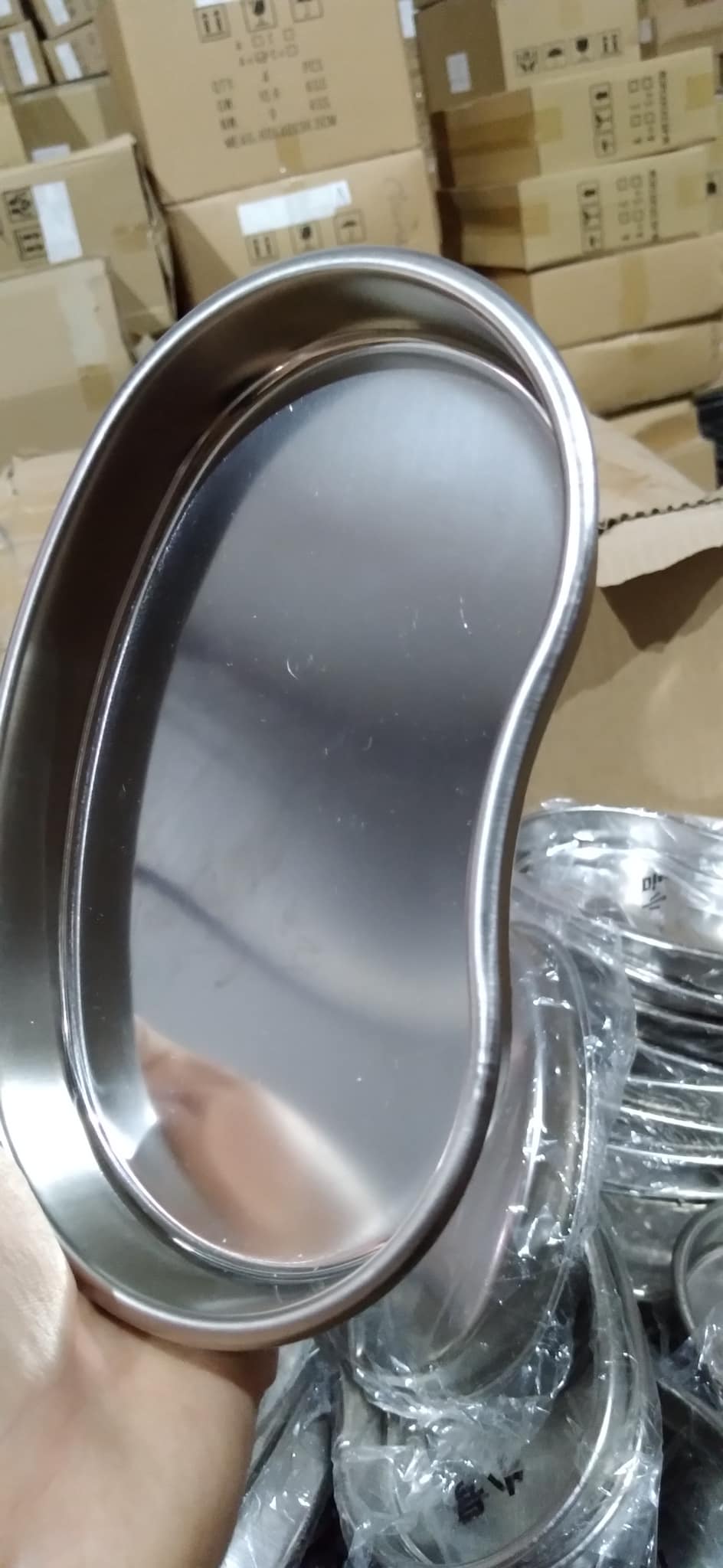 Khay inox hạt đậu đựng dụng cụ spa
