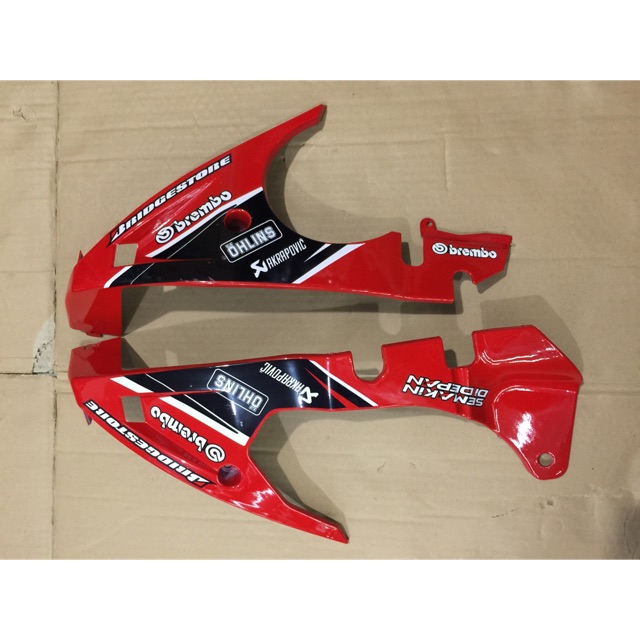 Mỏ cày Ex150 - Màu đỏ tem đen