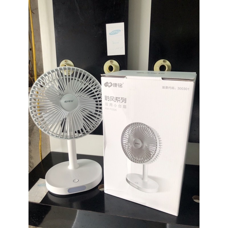 Quạt Tích Điện Để Bàn Mini Super Fan Gấp Gọn Có Thể Kéo Dài 3 Tốc Độ Gió Xoay 360 Cổng Sạc Usb Tiện Dụng, Bảo Hành 12 Tháng