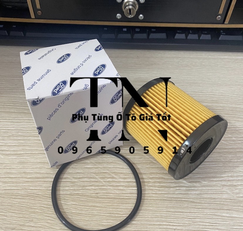 Lọc nhớt (lọc dầu) động cơ xe Ford Transit (Mã: 6C1Q6744AA/6C1Q6744BA /1373069) - Giấy Vàng