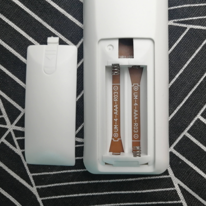 Điều Khiển điều h&ograve;a AQUA 2 chiều n&uacute;t cam