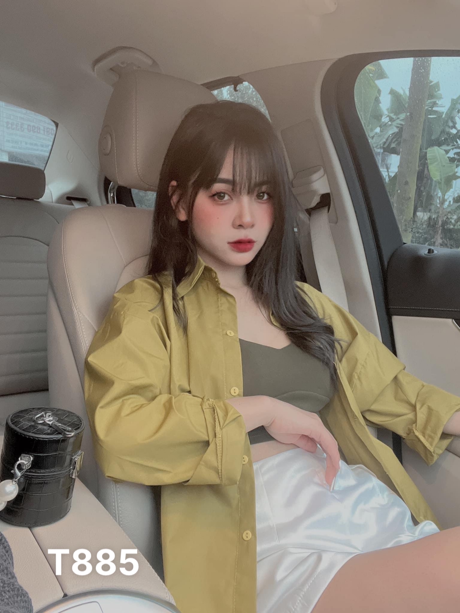 Bộ đi biển dạo phố 3 món áo bra 2 dây quần ngắn kèm khoát ngoài tơ xước dễ thương T885