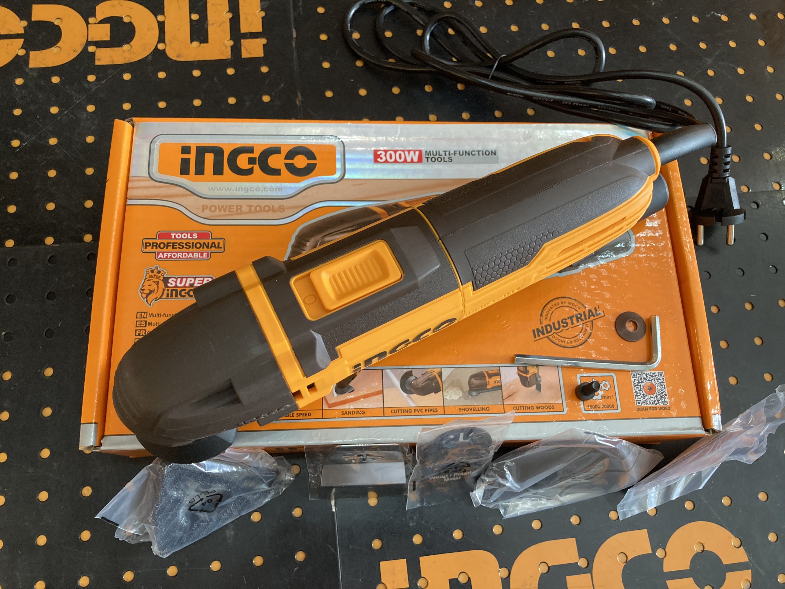 Máy cắt rung đa năng 300W INGCO MF3008