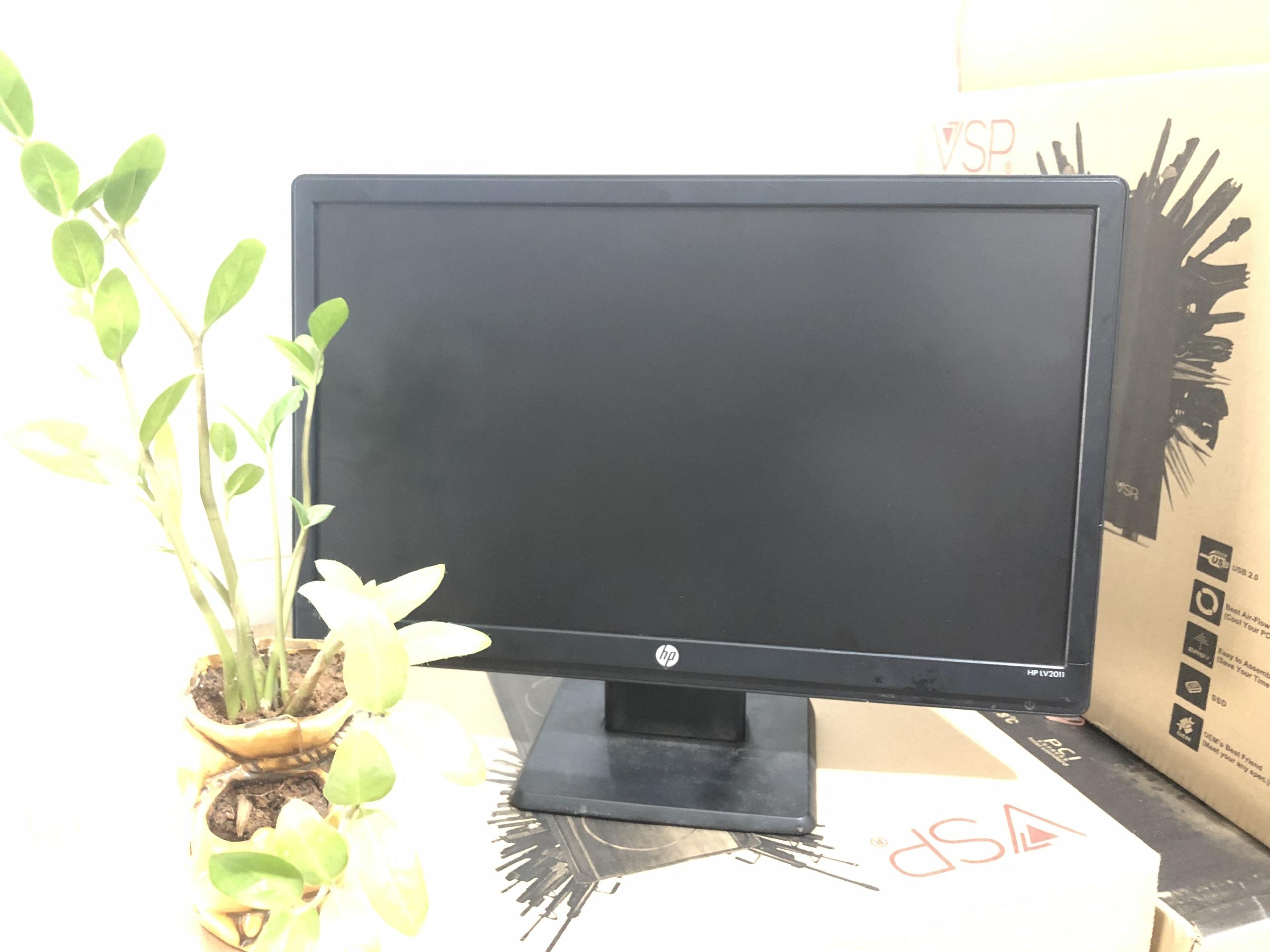 Bảng Gia Man Hinh 20inch Hp Lv2011 Phong Vũ