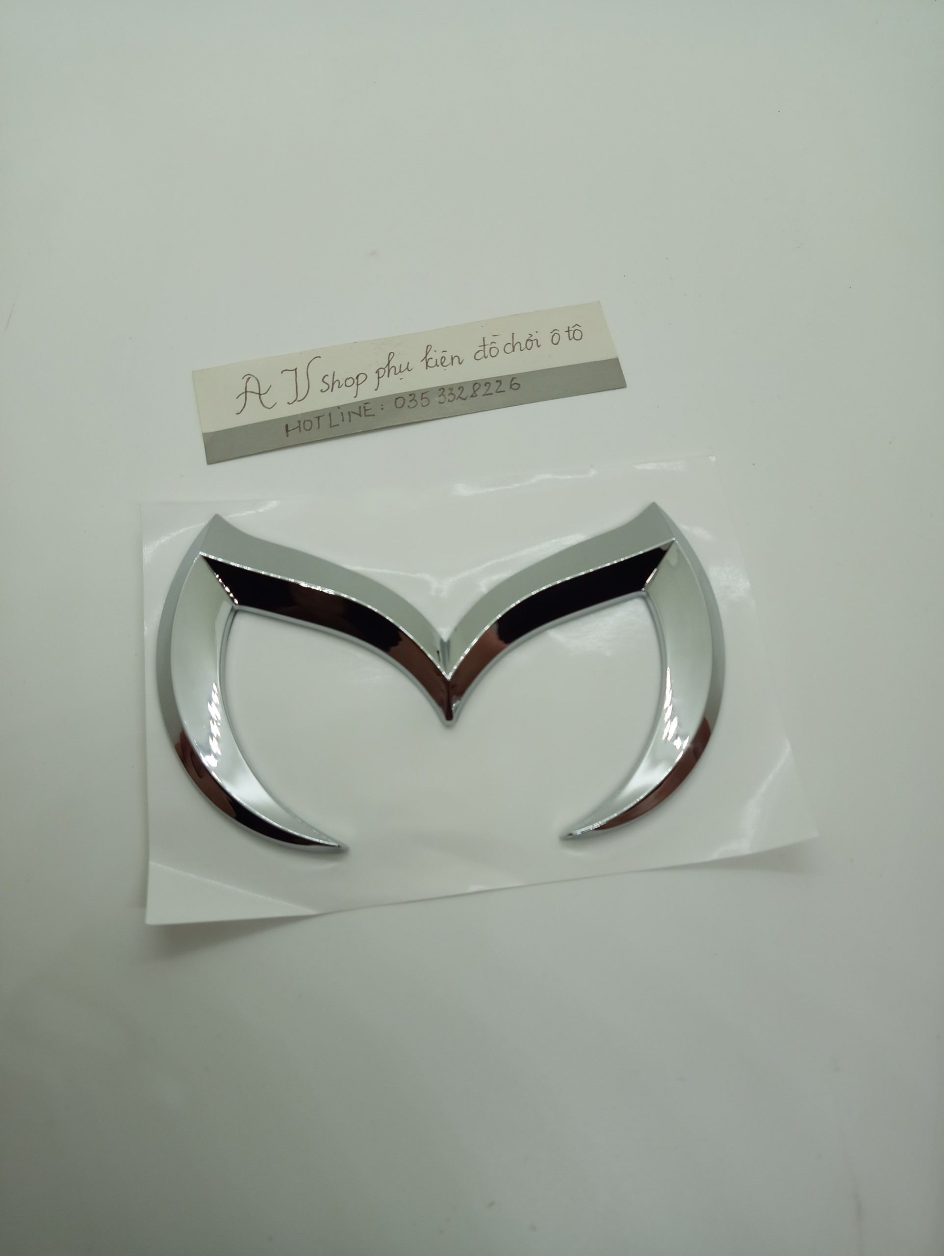 Miếng dán 3D logo Mazda khuyết