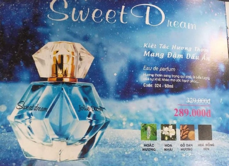 Nước hoa nữ Jolie Dion Sweet Dream 60ml Sweet Dream là sản phẩm dành riêng cho phụ nữ trưởng thành và thanh lịch. Đặc biệt là còn lưu lại khá lâu trên cơ thể và cả quần áo của bạn, rất thích hợp cho những cô nàng công sở bận rộn.