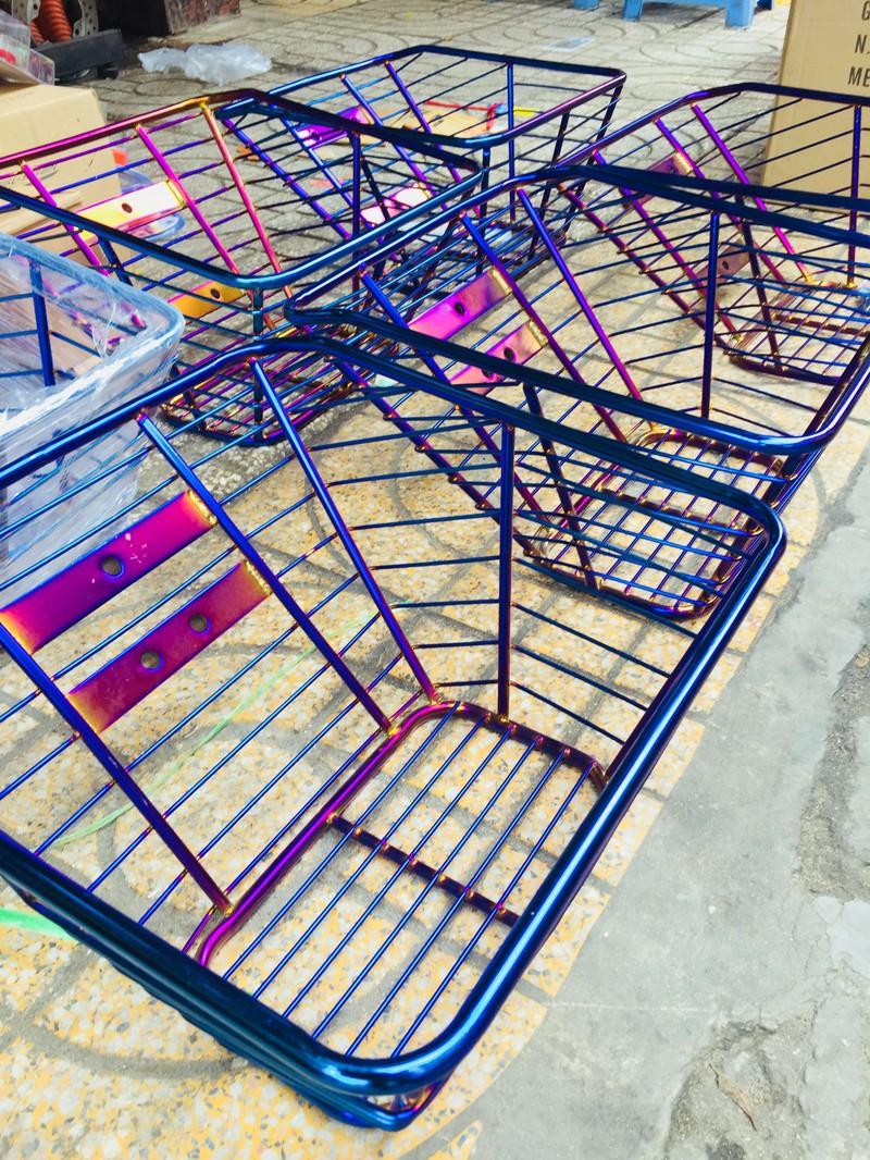 Rổ Inox xi Titan 7 màu xe Wave lớn, wave RS 100 có 2 lỗ trên 1 lỗ dưới - SUPERMARKET QUỐC BẢO