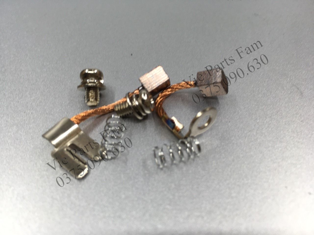 Bộ chổi than đề xe máy Yamaha Sirius (Hàng tốt)