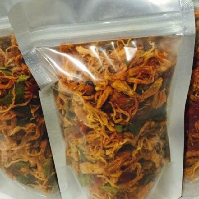 100g khô gà lá chanh cho khách thử