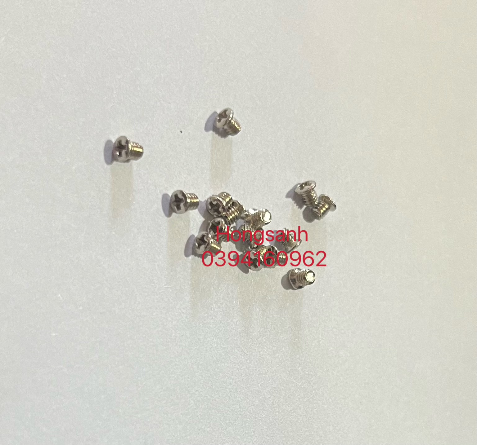 Ốc yếm sừng máy may gia đình cổ điển