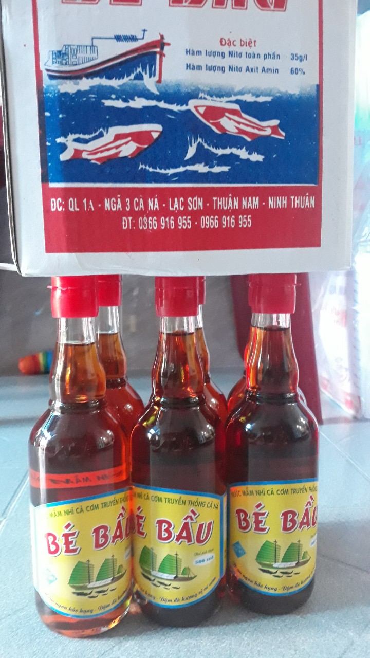 NƯỚC MẮM NHỈ CÁ CƠM BÉ BẦU LOẠI ĐẶC BIỆT, NGON NHẤT( 1 THÙNG 6 CHAI THUỶ TINH LOẠI 500ML)