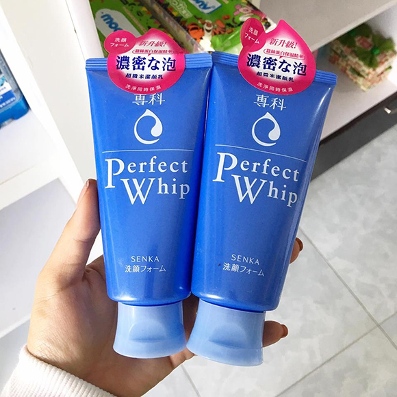 Sữa Rửa Mặt Tạo Bọt Senka Perfect Whip 120g