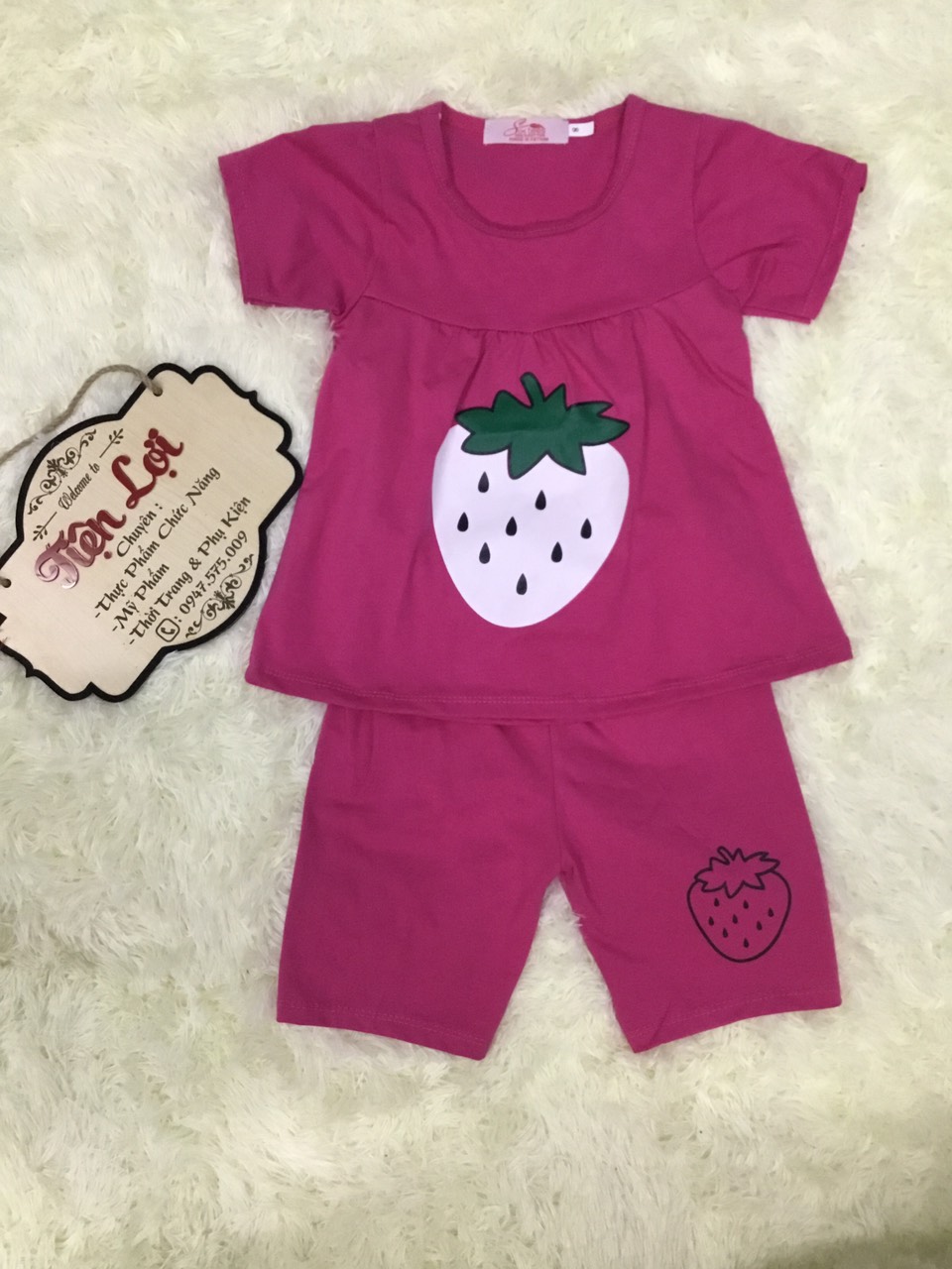 Combo 3 bộ coton hình trái dâu cho bé gái (7-22kg)