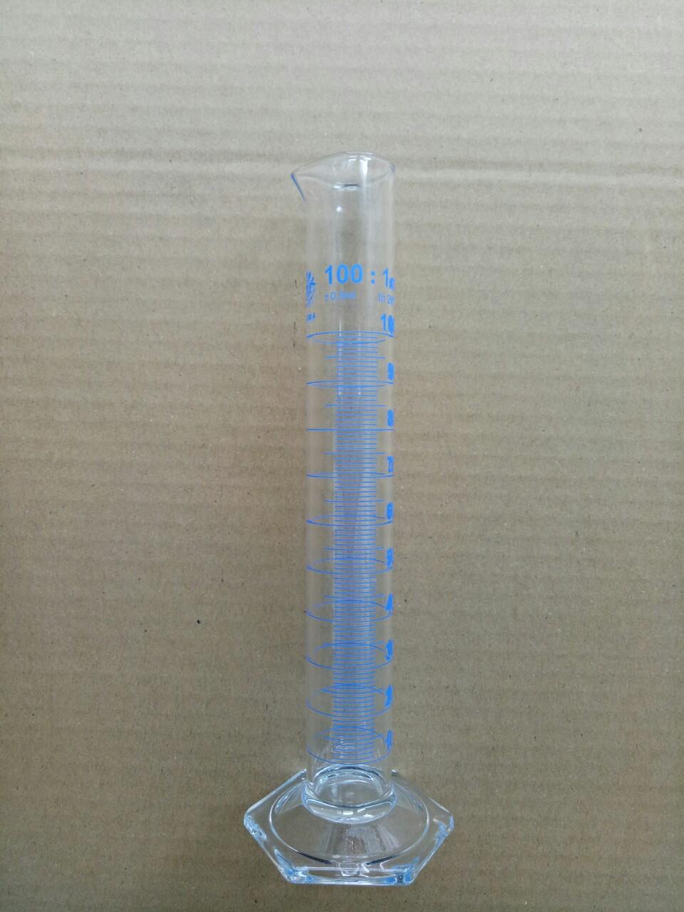 Ống đong thủy tinh vạch xanh 100ml SIMAX