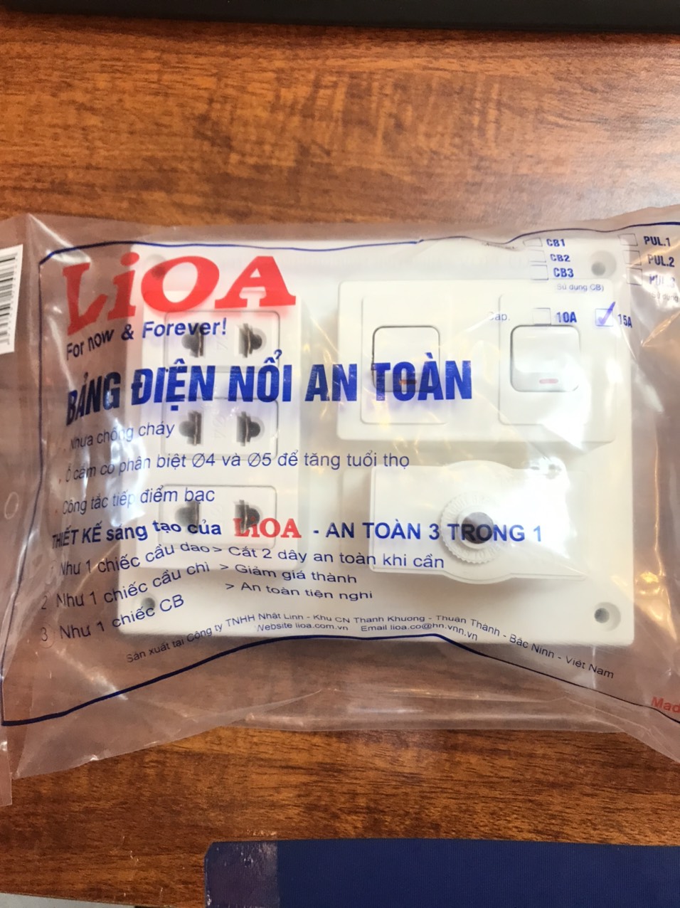 Bảng Điện Nổi LiOA B-CB 15A2C