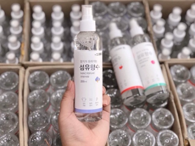 XỊT THƠM QUẦN ÁO HÀN QUỐC FABRIC PERFUME 250ml