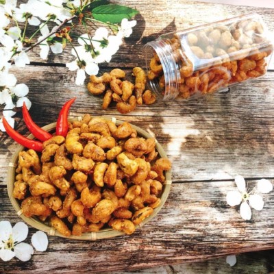 Hạt Điều Tỏi Ớt Trai Đẹp 500G