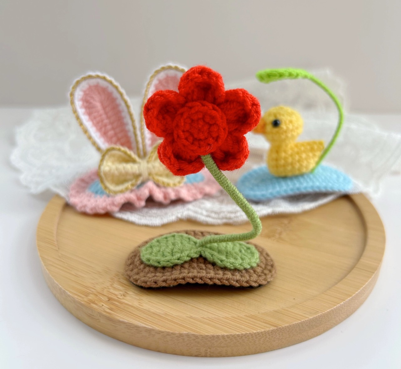 Kẹp tóc hoa 5 cánh bằng len handmade