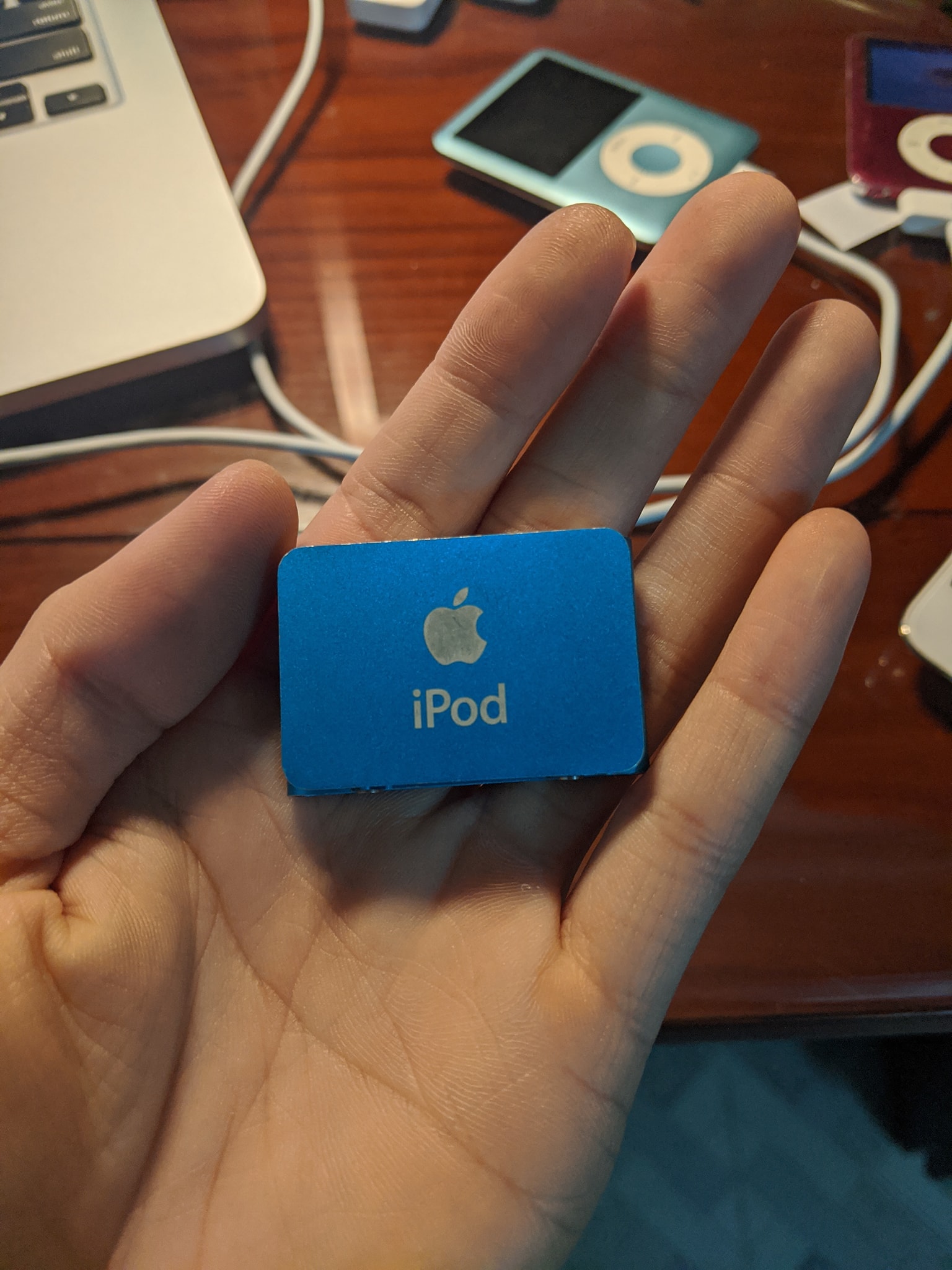 iPod shuffle 2 - Máy nghe nhạc