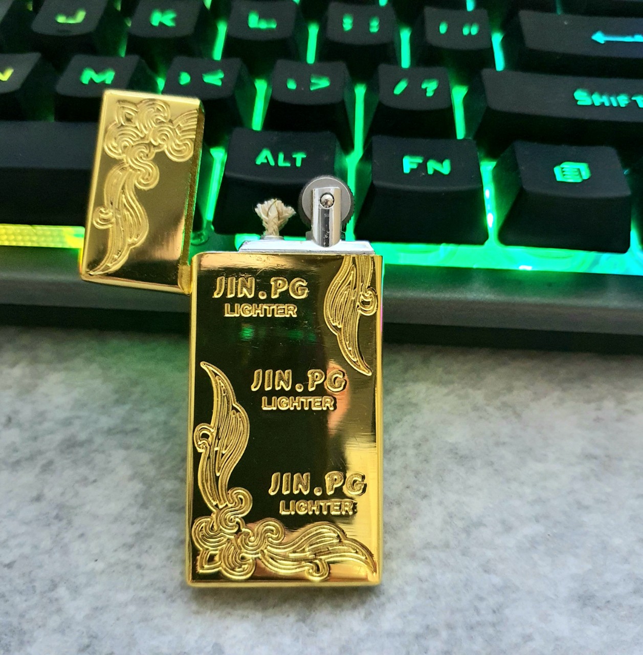 [HCM]Bật Lửa Xăng Đá Slim Hoa Văn ( Xài Xăng)
