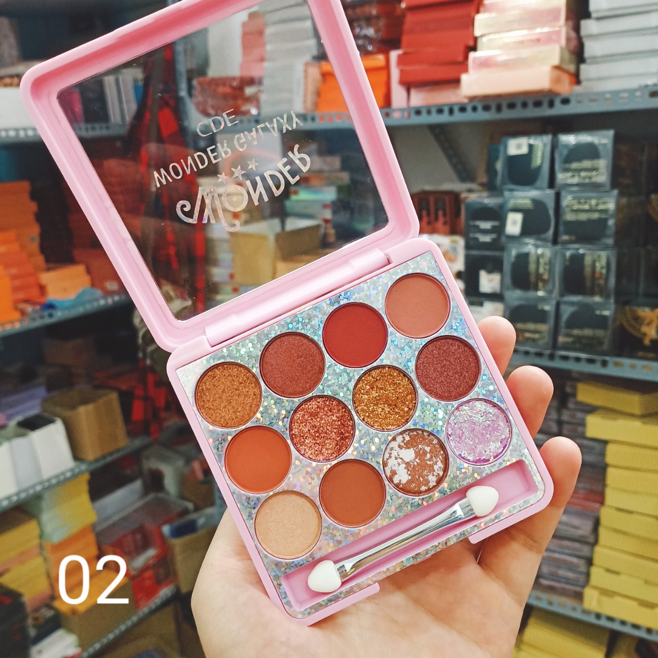 Phấn mắt 12 ô nhũ CDE wonder galaxy