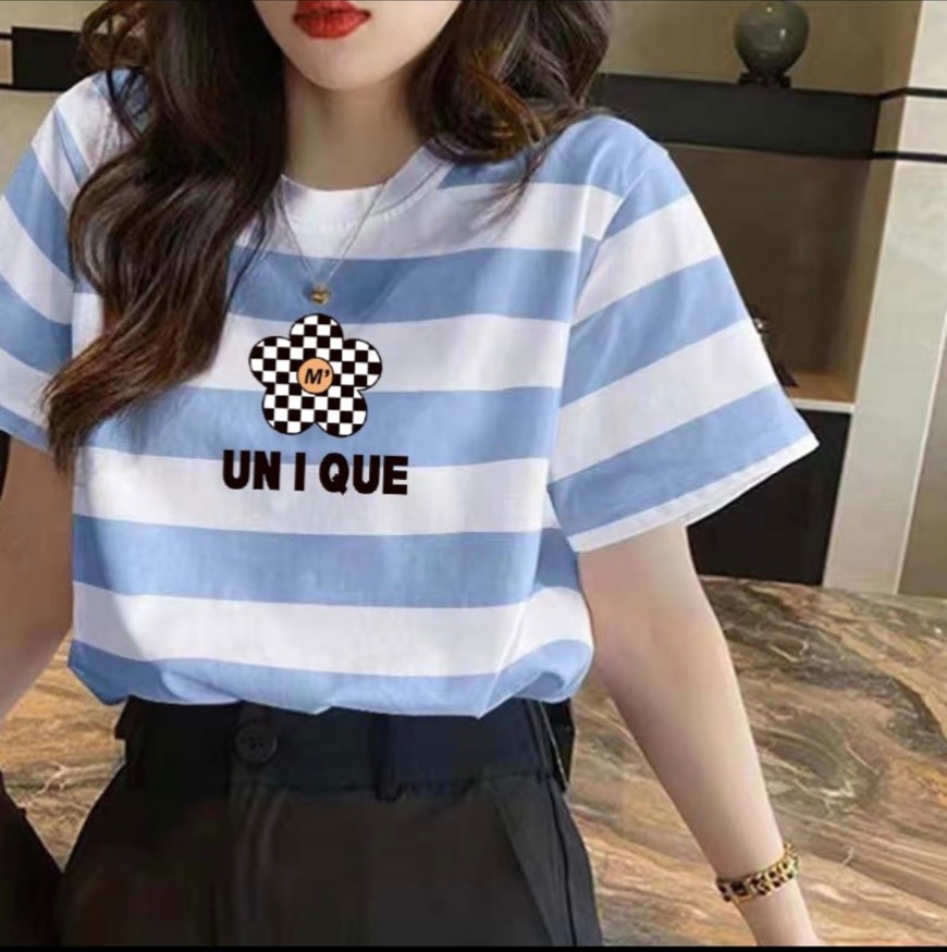 Áo thun kẻ sọc ngang trái tim T043