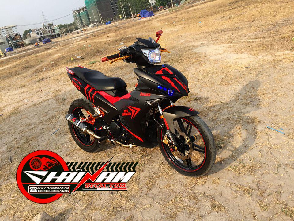 Tem Trùm Exciter 150 Đen Chỉ Đỏ Monster