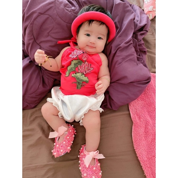 Peach Flower Bibs with Accessories for Girls 💞