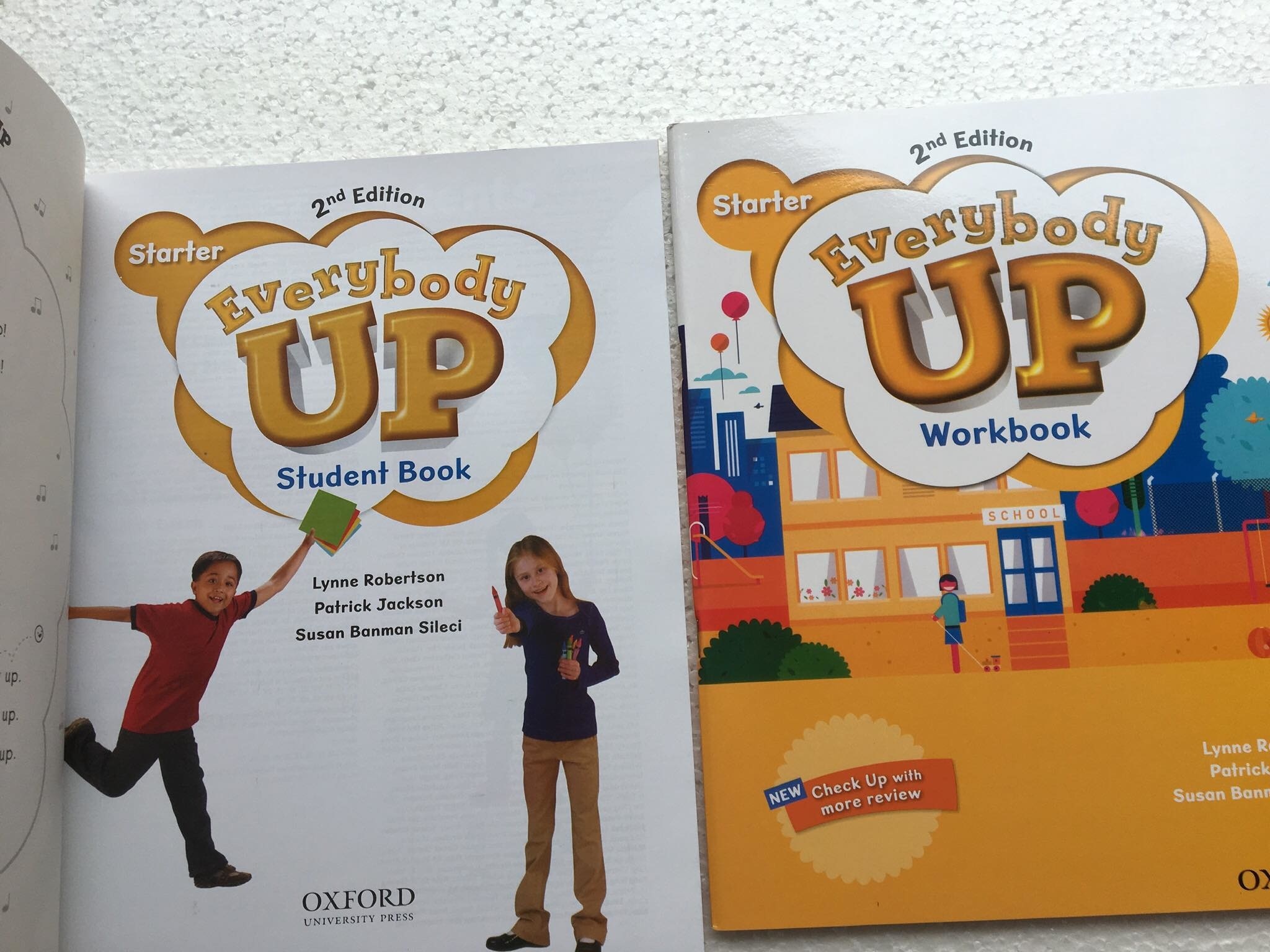 Bộ Everybody Up Starter 2nd Edition (sách học + bài tập)
