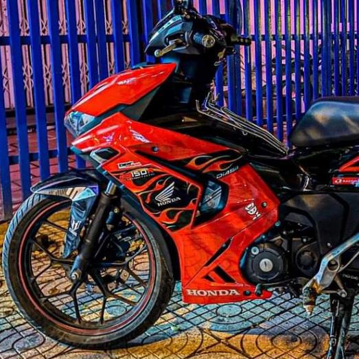 Tem Lửa Winner X V3 Dán Xe Đỏ - Tem Rời 2023