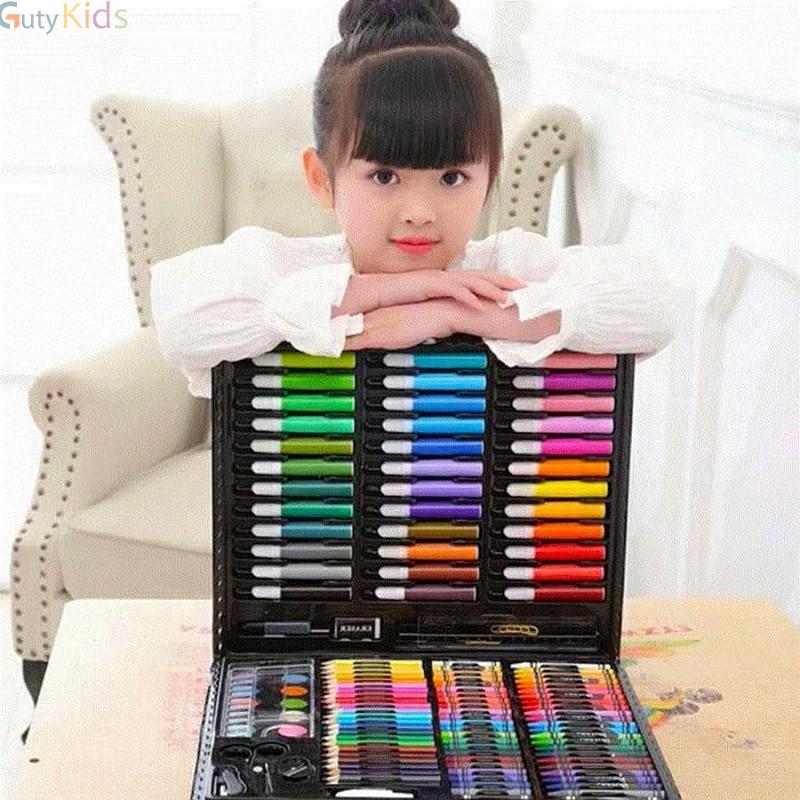 Hộp bút màu 150 chi tiết cho bé yêuHộp bút màu bao gồm 150 chi tiết cho bé