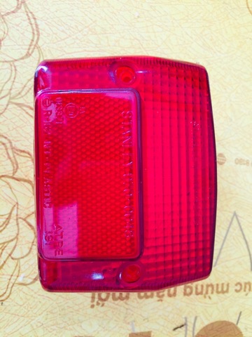 chụp láy (chụp đèn hậu) xe cub đèn vuông -82-84-DD-DH...
