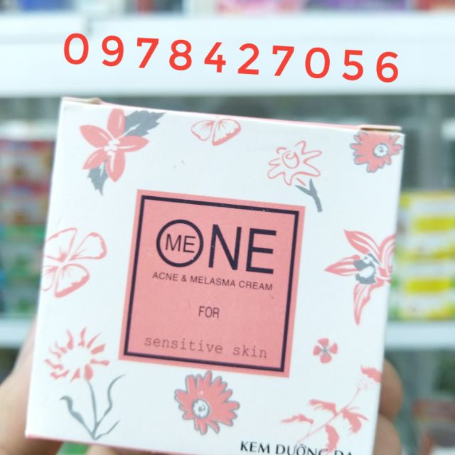 Kem one trắng da