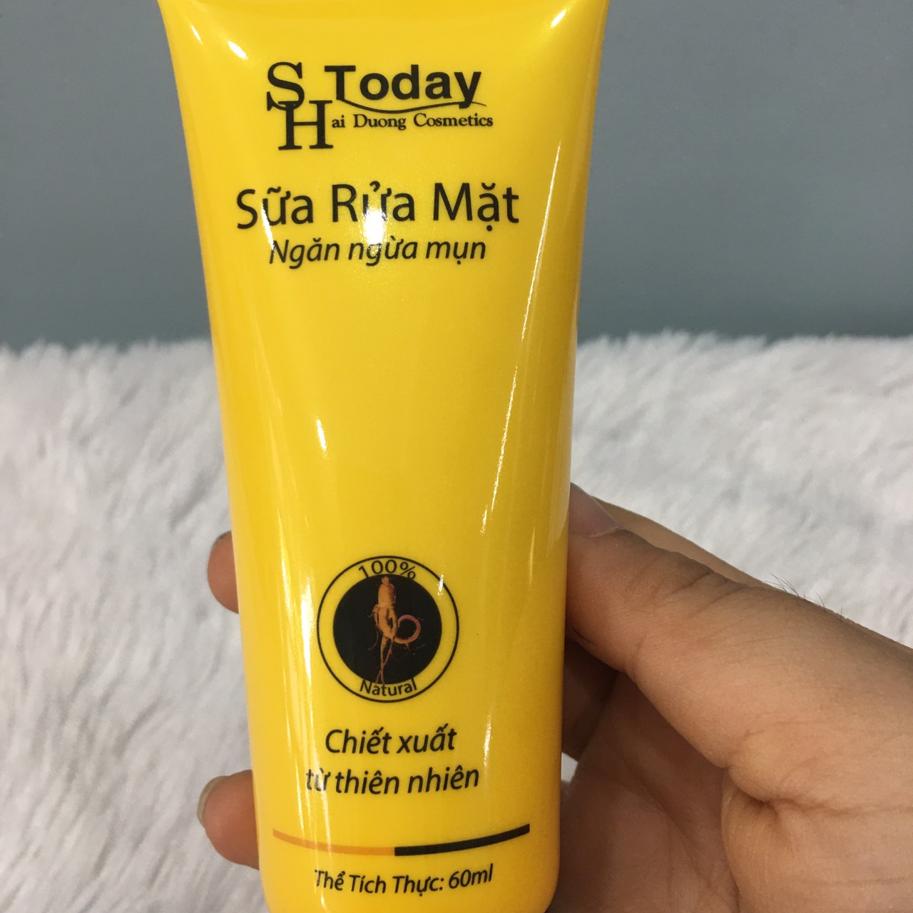 Sữa rửa mặt sáng da ngừa mụn SH Today Vàng