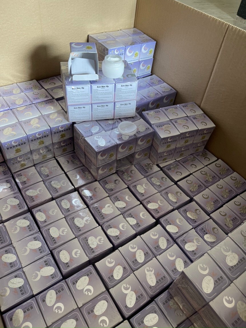 2 hủ Kem trắng da ban đêm